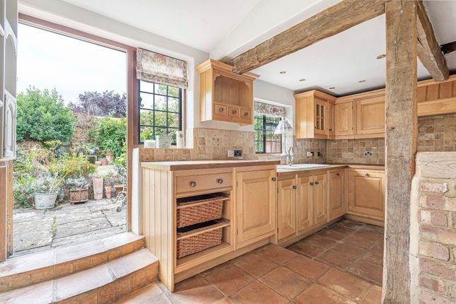 Clematis Cottage,, High Street, Banbury photo 3