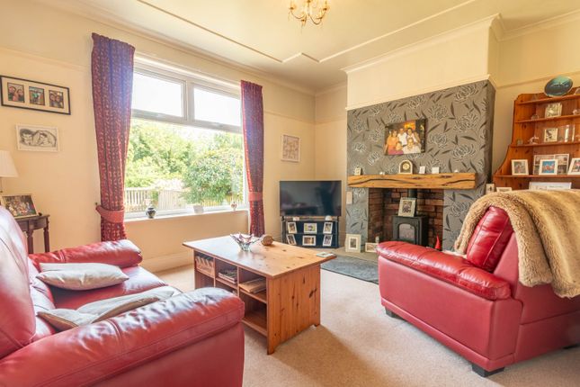 12, Hazelmere Avenue, West Yorkshire photo 3