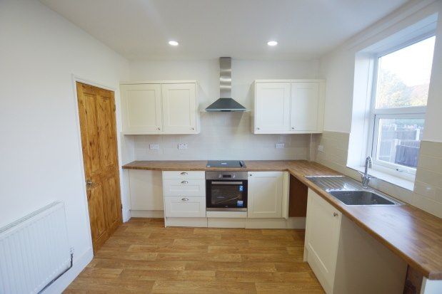 Thumbnail Terraced house to rent in Queens Road, Sheffield