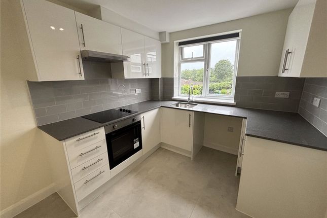 44B,, Frimley High Street, Camberley photo 4