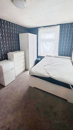 ROOM 4, 227, Fulbourne Road, London photo 2