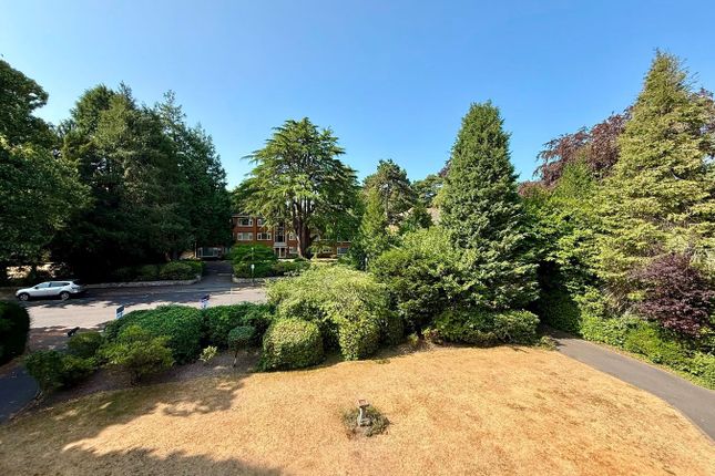 Flat 11, Sunbury Court, Westbourne photo 4