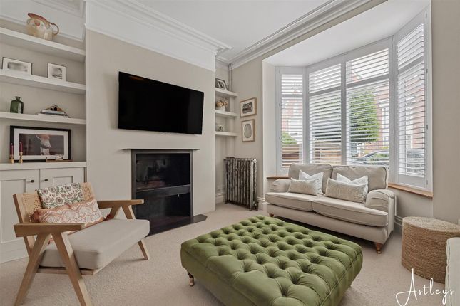 19, Mirador Crescent, Swansea photo 4