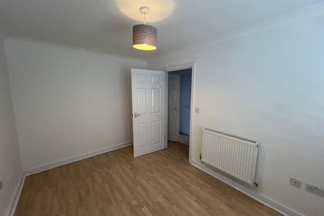 Buxton Road, Luton photo 3