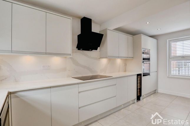 3, Clarkson Close, Nuneaton photo 4