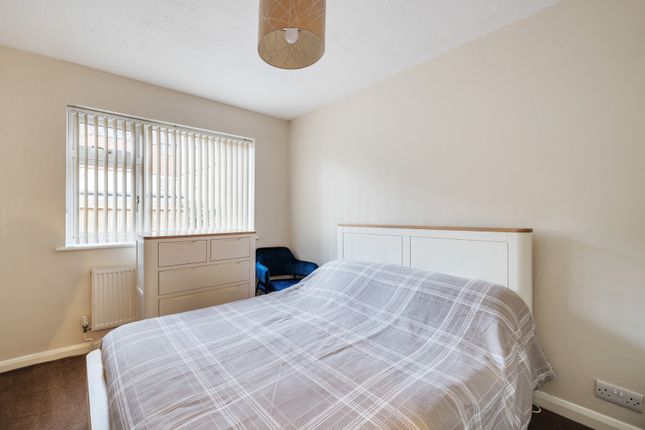 Flat for sale in Dale Road, Purley