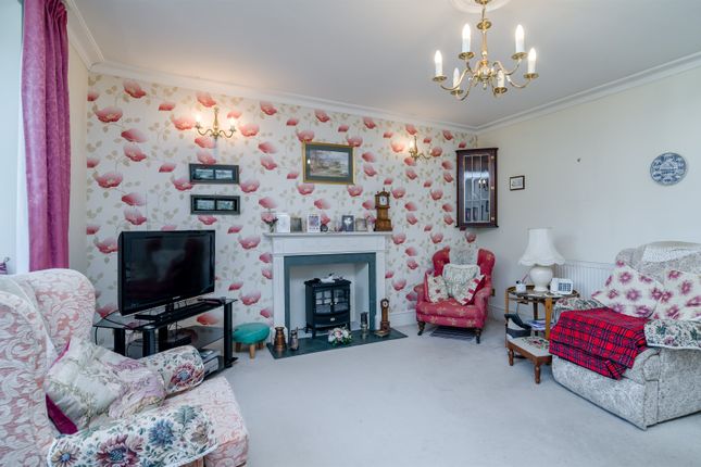 The Gloucester Suite, Beaufort Arms Court, Monmouth photo 4