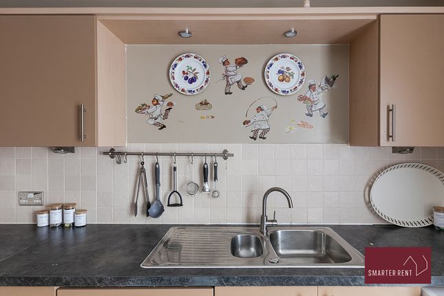 48, Trevelyan Court, Windsor photo 2