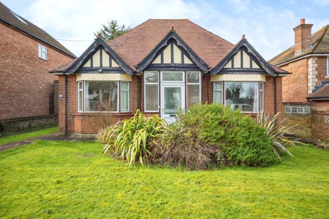 Bungalow for sale in City Way, Rochester, Kent