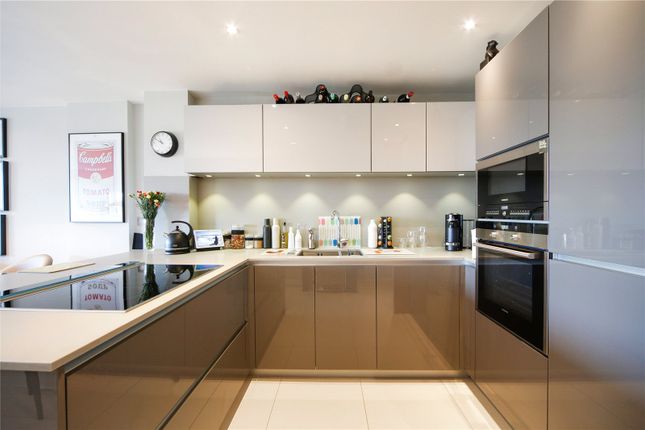2 Bed Flat For Sale In The Spectrum Buildings East Road Hoxton