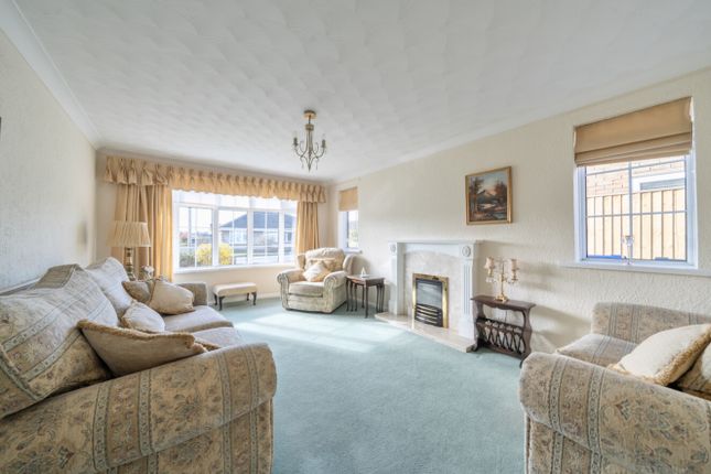 38, Torbay Drive, Grimsby photo 5
