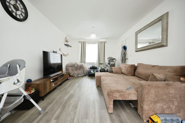 25, Megginson Way, Bedford photo 2