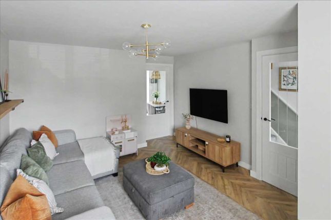 44, Wessex Drive, Nottingham photo 4