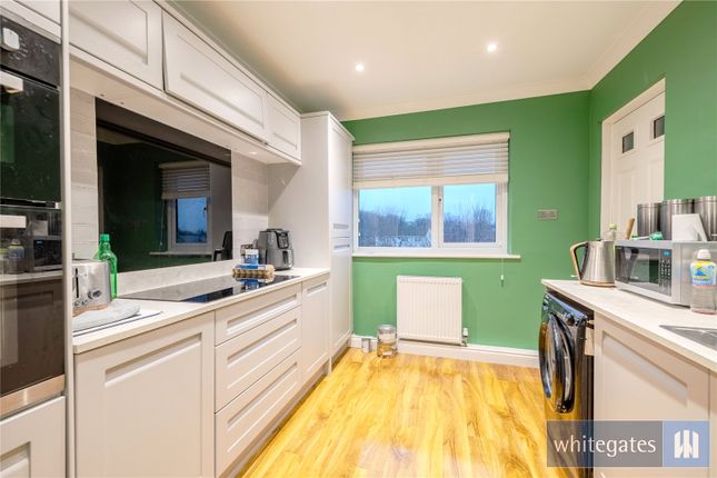 7B,, Lee Park Avenue, Merseyside photo 3