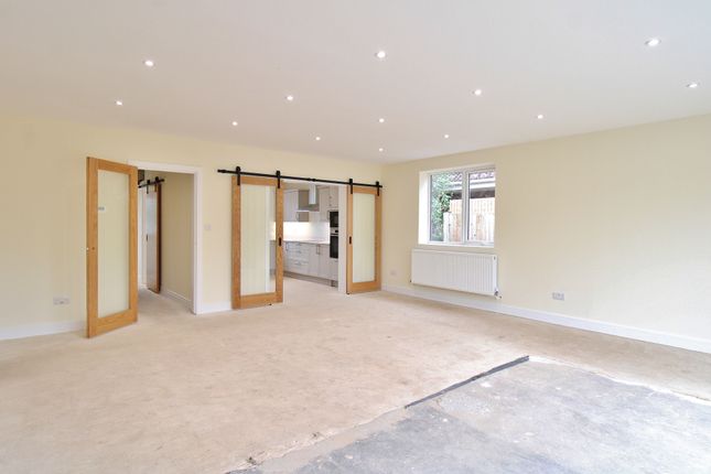 103, Burnt House Lane, Fareham photo 4