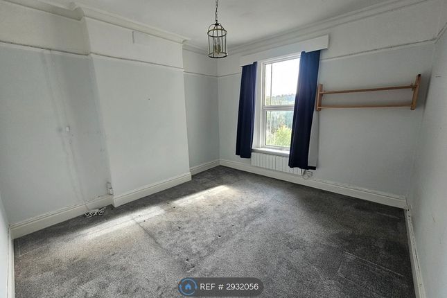 Fore Street, Flat  Brockwell, Seaton photo 5