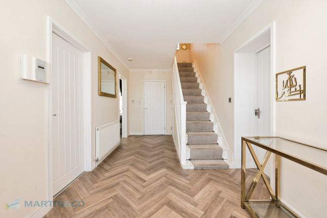 21, Bateson Way, Woking photo 4