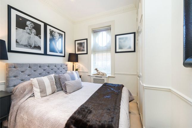 Detached house to rent in Frognal, Hampstead