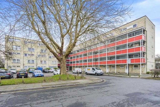 Thumbnail Flat for sale in Golden Grove, Southampton
