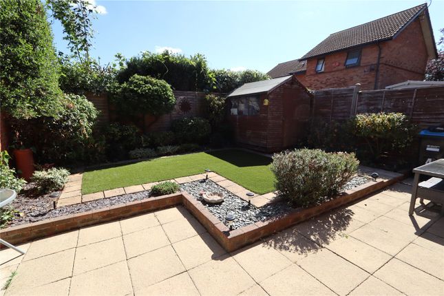 4, Wedgwood Avenue, Milton Keynes photo 3