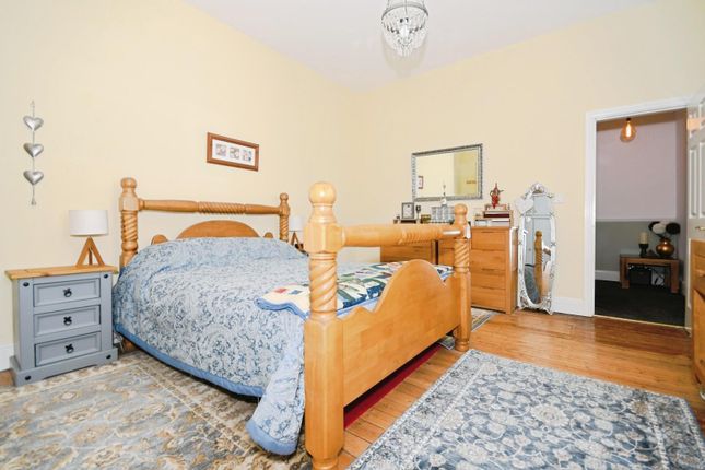 Bed 1 03.Jpg