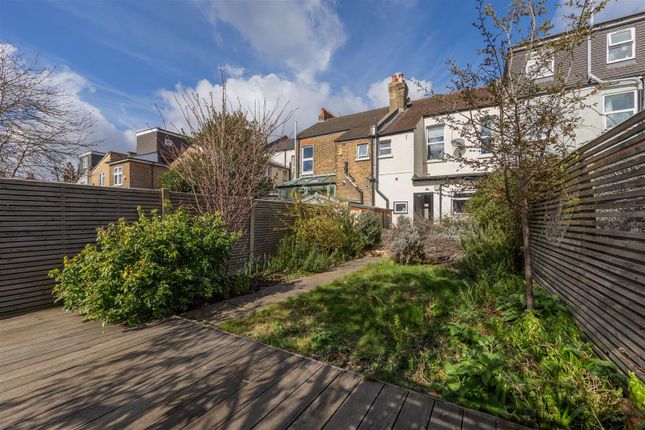 South Esk Road E7