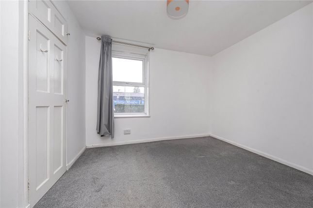 2, Byfield Court, New Malden photo 3