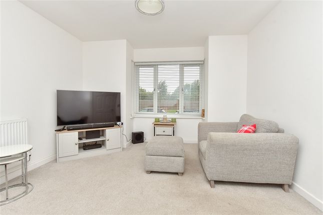Lucas Close Queenborough, Sheerness photo 2