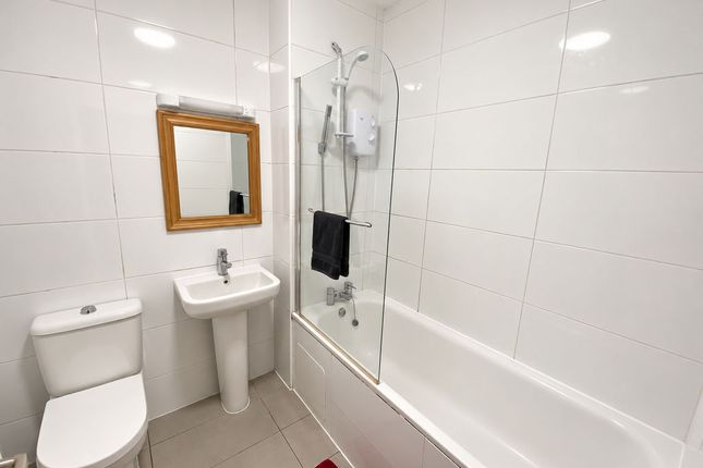 Arthur Avenue, Flat B, Nottingham photo 4