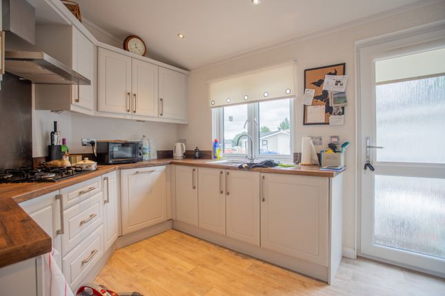 8, The Grange Moorbarns Lane, Lutterworth photo 4
