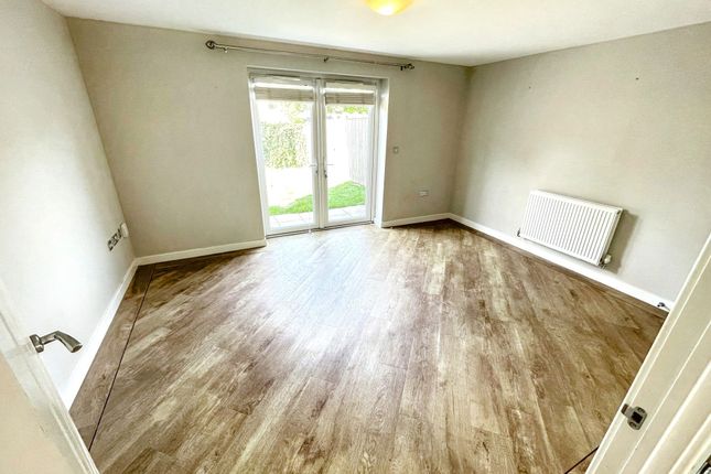 22, Harton Court, South Shields photo 4