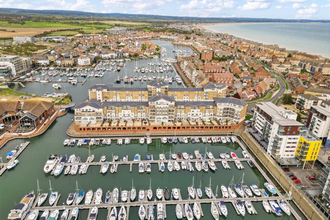 Flat 14, Hamilton Quay, Eastbourne photo 4