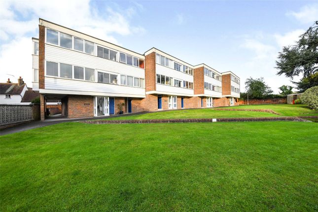 Flat for sale in The Limes, Ingatestone, Essex