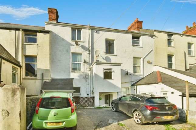 Flat for sale in Queens Road, Lipson, Plymouth
