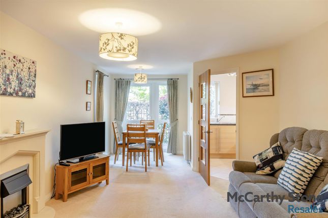 4 Dutton Court, Station Approach, Off Station Road, Cheadle photo 3