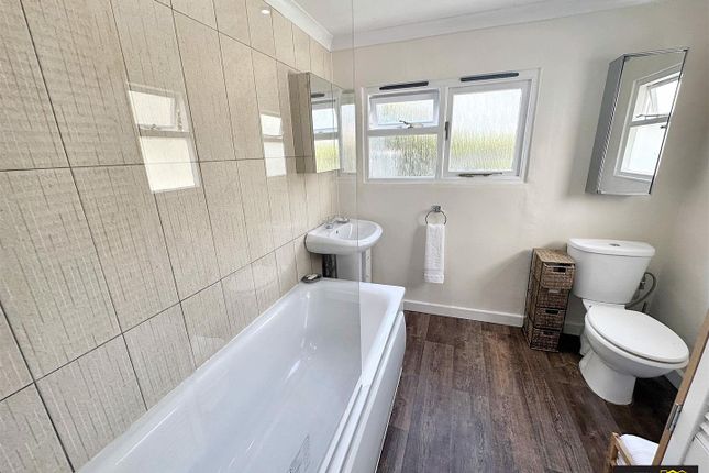 18, Hardwick Street, Weymouth photo 4
