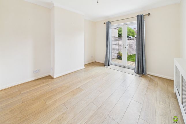 7, Whitfield Road, Bexleyheath photo 3