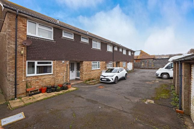 1-bed flat on 4, Fitzalan Court, Cavell Avenue, Peacehaven, £180,000
