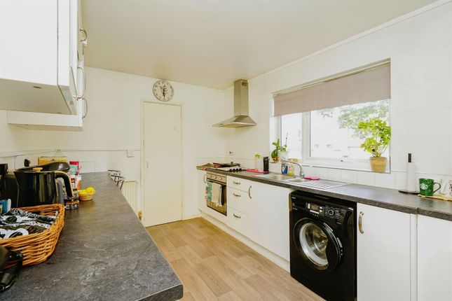 Flat for sale in Sleaford Green, Norwich