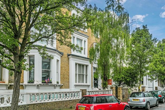 Thumbnail Maisonette to rent in Girdlers Road, London