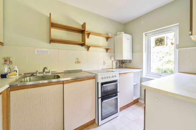 16 Guardian Court,, Moorend Road, Cheltenham photo 3