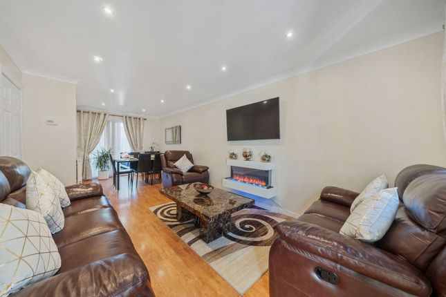 62 Waltersgreen Crescent, Warrington photo 3