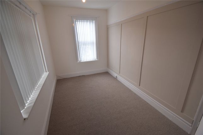 Flat 2, 10, Fort Terrace, East Riding of Yorkshire photo 5
