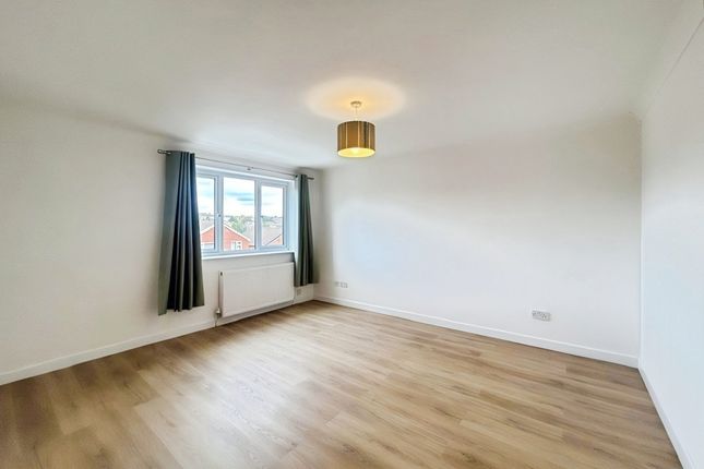 33, Brecknell Rise, Worcestershire photo 3