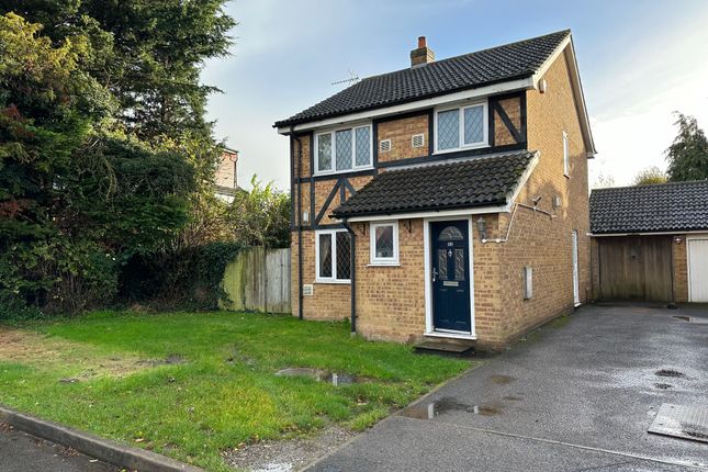 Detached house for sale in Ingleside, Slough