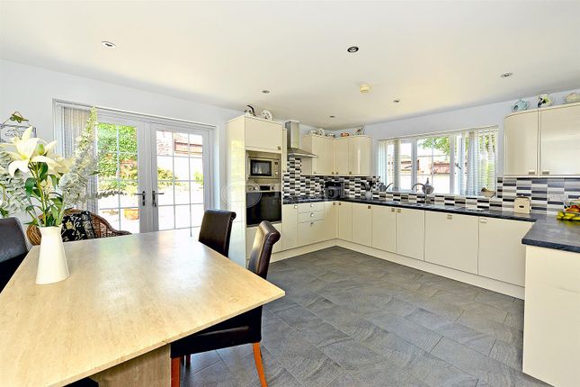 29, Pinewood Drive, Mansfield photo 4