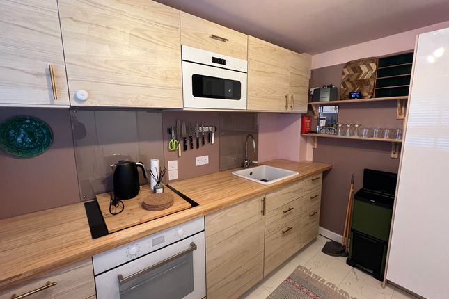 8, Malthouse Close, Wincanton photo 3