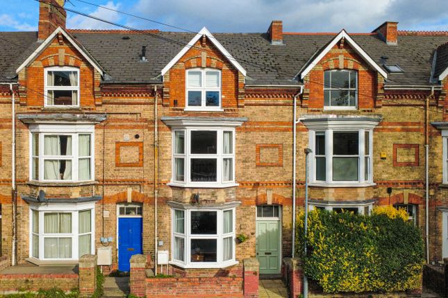 4 Bedroom Terraced