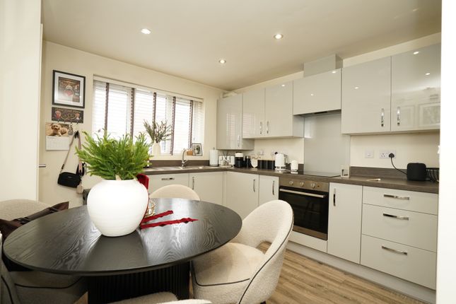6, Inger Drive,, Gedling photo 4