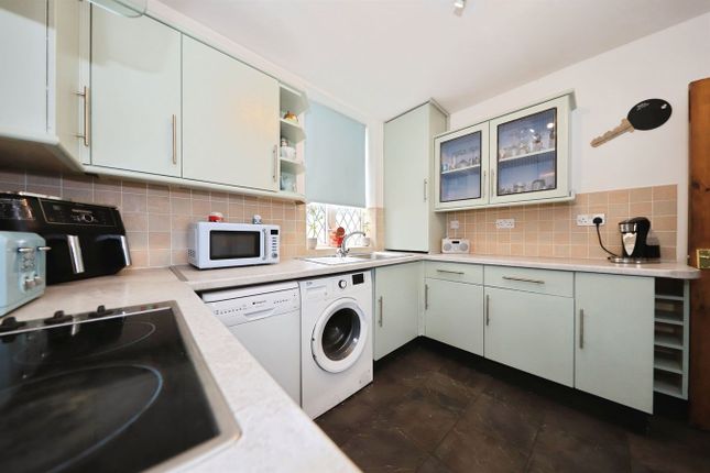 2, Clensmore Street, Kidderminster photo 4